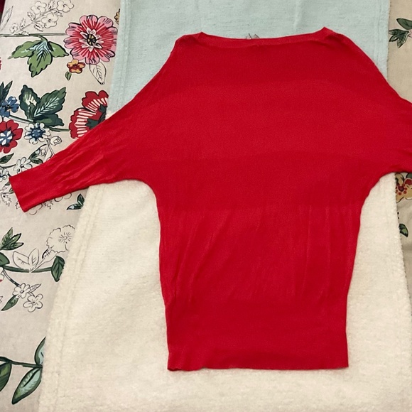Guess Bright Red Sweater Shirt Size M - Picture 3 of 9